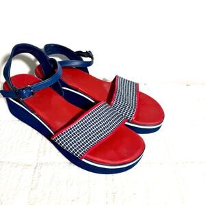 Skechers Womens Sandal with Luxe Foam Vacation Travel Casual Soft Coastal Size 8